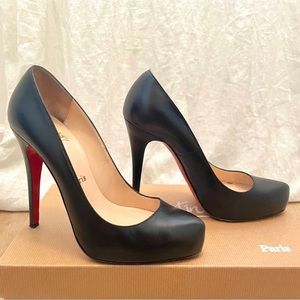 Christian Louboutin Rolando Heels 38